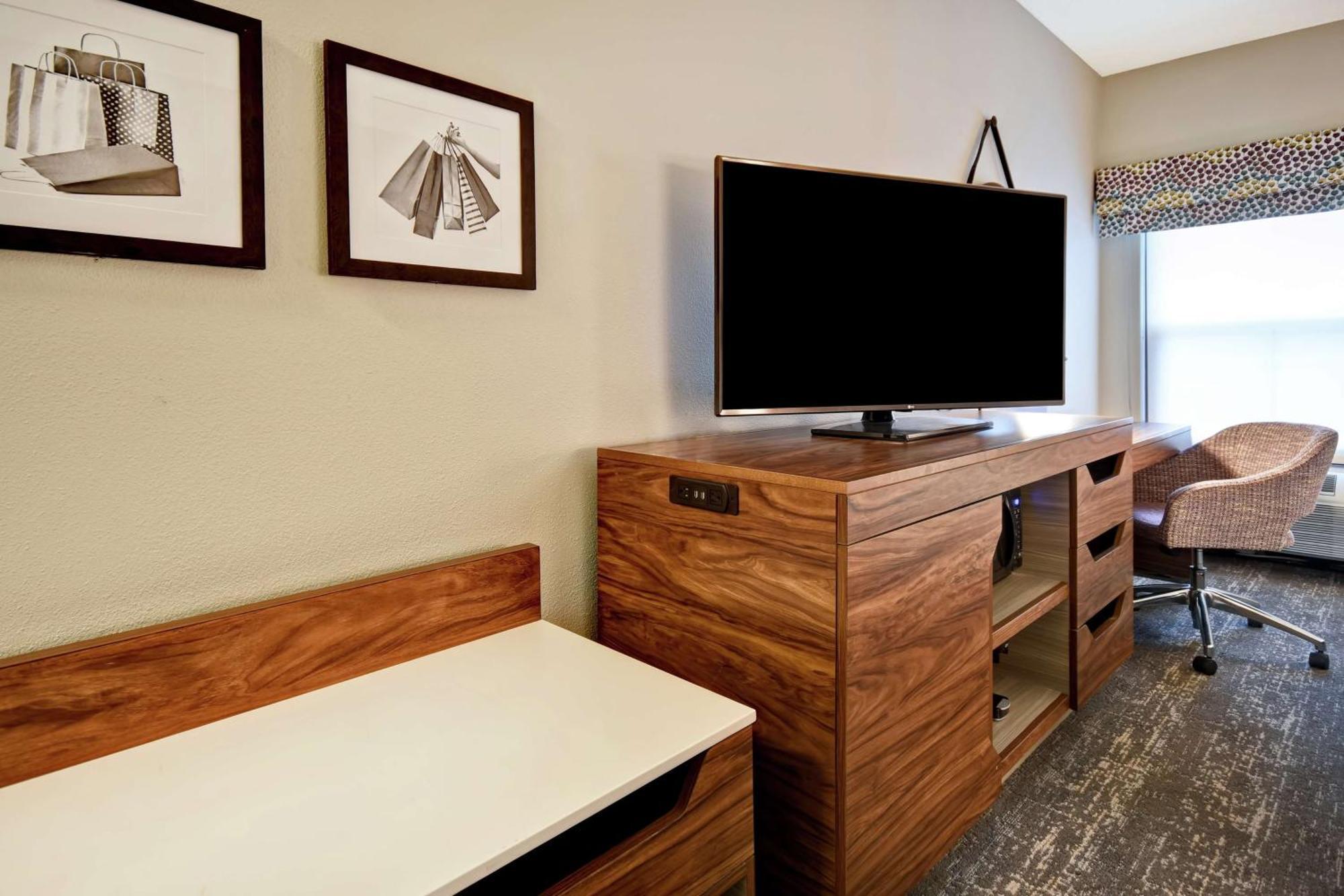 Hampton Inn Atlanta-Mall Of Georgia Buford Εξωτερικό φωτογραφία