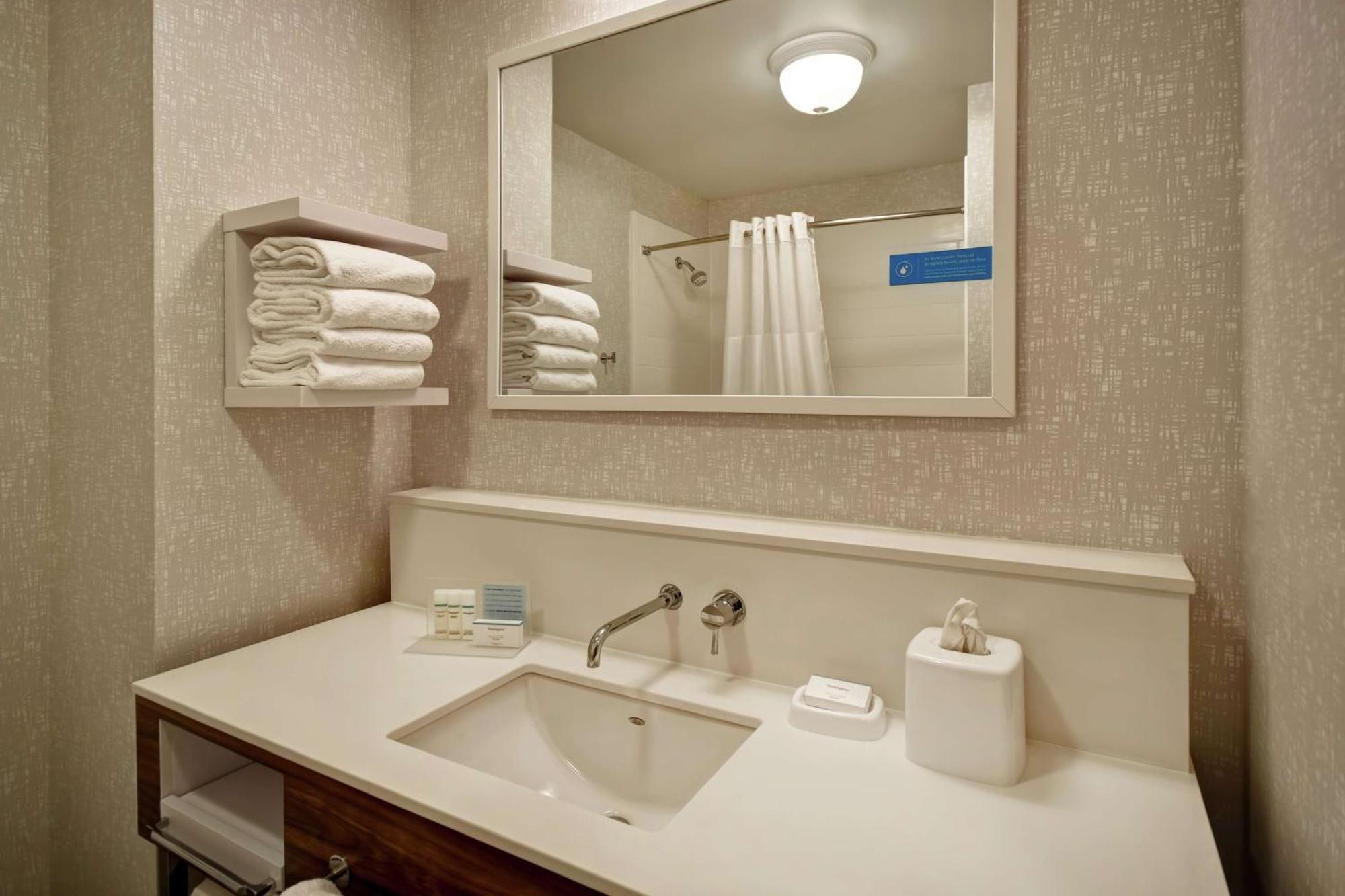 Hampton Inn Atlanta-Mall Of Georgia Buford Εξωτερικό φωτογραφία