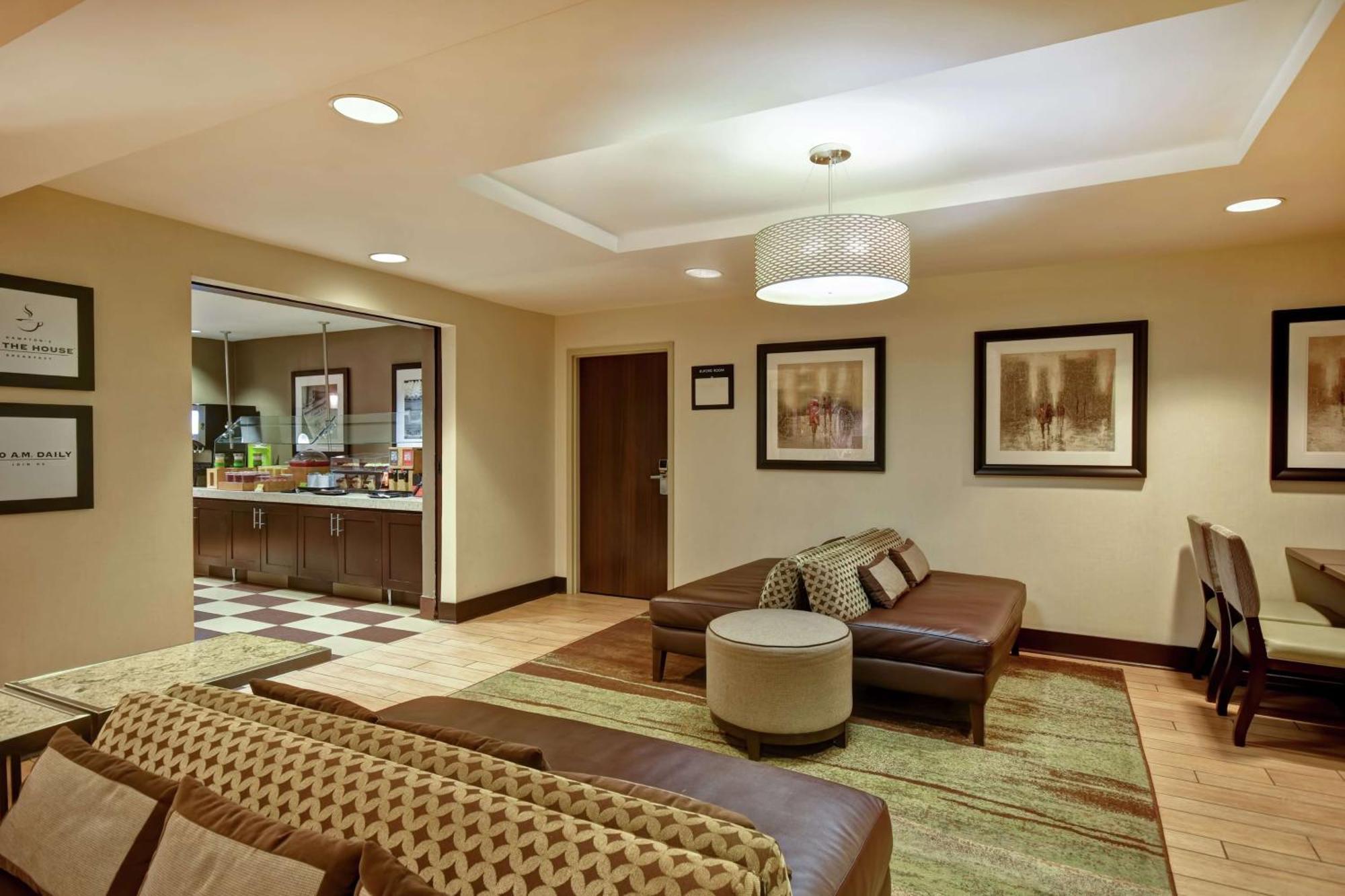 Hampton Inn Atlanta-Mall Of Georgia Buford Εξωτερικό φωτογραφία