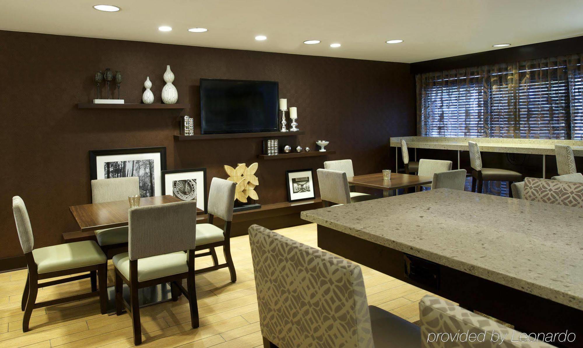 Hampton Inn Atlanta-Mall Of Georgia Buford Εξωτερικό φωτογραφία